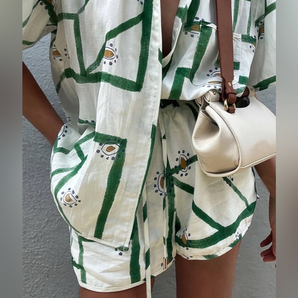 Commense White and Green Short Set with Floral Trim - Picture 9 of 12